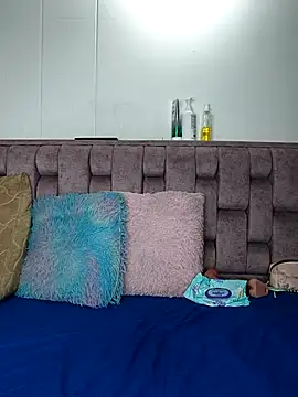 Snapshot of Alexa-Hunter chatting on 01.18.26 Alexa-Hunter online show from 01.18.26