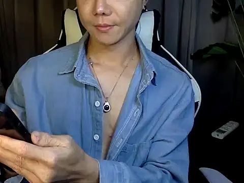 Snapshot of Zzchu chatting on 09.13.25 Zzchu online show from 09.13.25