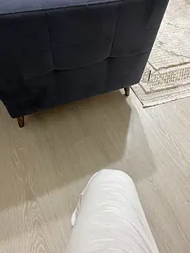 banuemre28 online show from 09.20.25