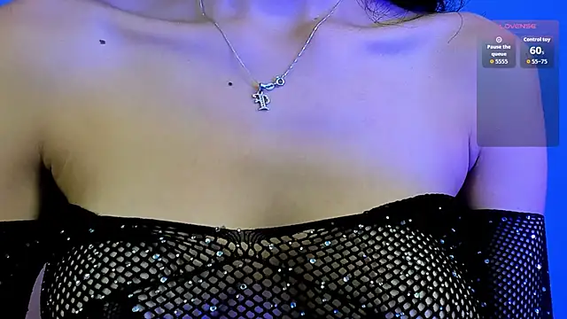 emycarver09 online show from 02.10.26