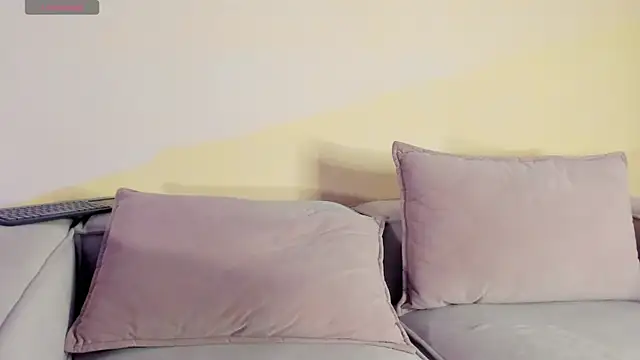 Snapshot of Vahl_- chatting on 09.29.25 Vahl - online show from 09.29.25