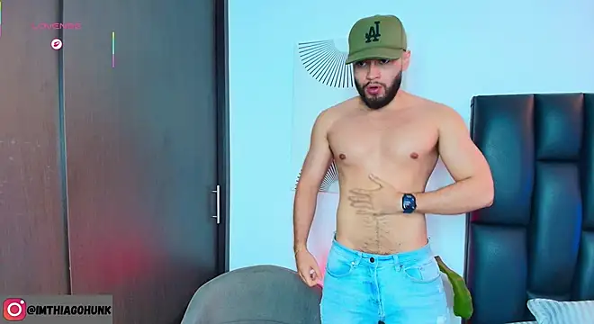 Snapshot of ThiagoHunk chatting on 04.23.26 ThiagoHunk online show from 04.23.26