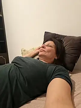 jessyca  online show from 10.23.25