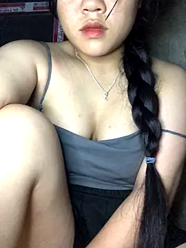 Snapshot of Linhmai_bb chatting on 09.11.25 Linhmai bb online show from 09.11.25