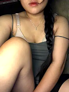 Snapshot of Linhmai_bb chatting on 09.20.25 Linhmai bb online show from 09.20.25