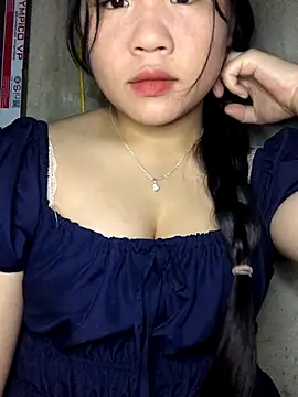 Snapshot of Linhmai_bb chatting on 09.29.25 Linhmai bb online show from 09.29.25