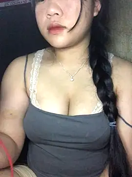 Snapshot of Linhmai_bb chatting on 09.30.25 Linhmai bb online show from 09.30.25