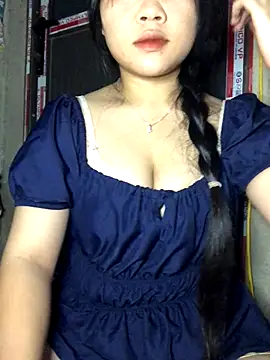 Snapshot of Linhmai_bb chatting on 10.06.25 Linhmai bb online show from 10.06.25