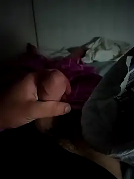 Snapshot of Yazaza1999 chatting on 09.20.25 Yazaza1999 online show from 09.20.25