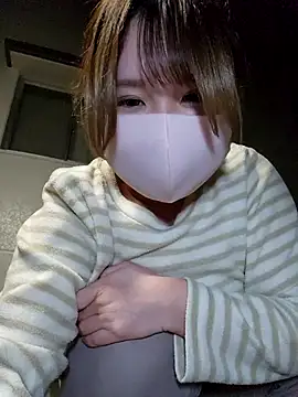 Snapshot of --MIYUKI chatting on 11.29.25 --MIYUKI online show from 11.29.25