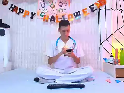 LuigiMarchetti online show from 10.30.25