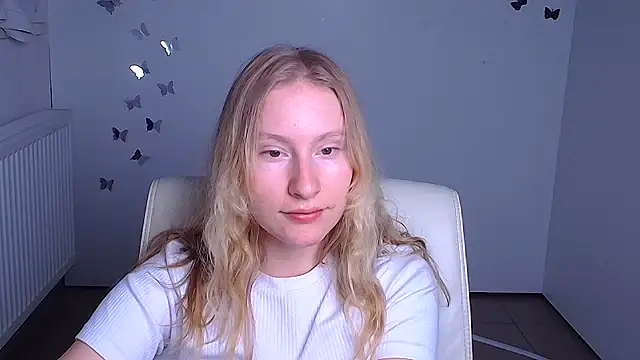 Elizabeth Kissa online show from 09.14.25
