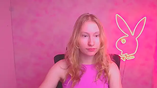 Elizabeth Kissa online show from 09.20.25