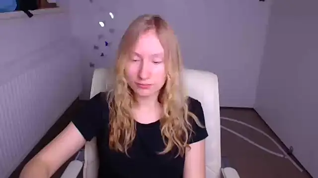 Elizabeth Kissa online show from 10.11.25