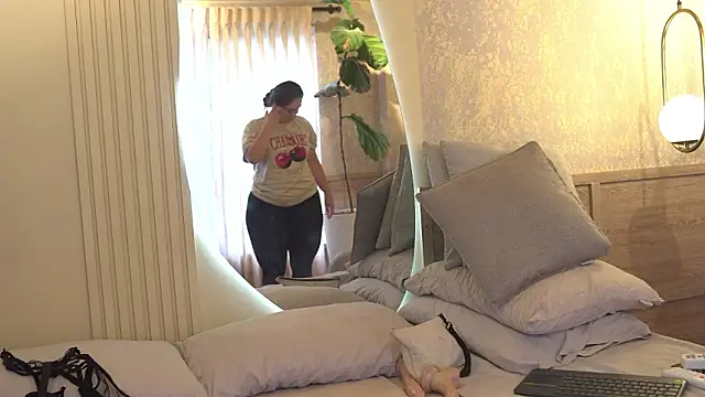 Tayler Kim online show from 01.16.26