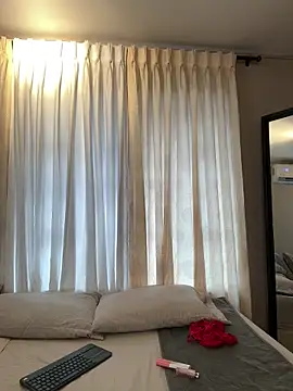 Tayler Kim online show from 04.08.26