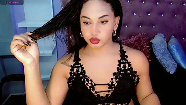 Valeria Swett  online show from 09.30.25