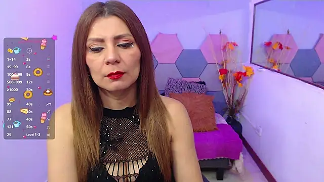 Snapshot of Ximena_Grant chatting on 05.25.26 Ximena Grant online show from 05.25.26