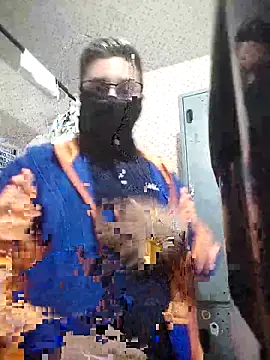 Snapshot of kirito84739 chatting on 11.17.25 kirito84739 online show from 11.17.25