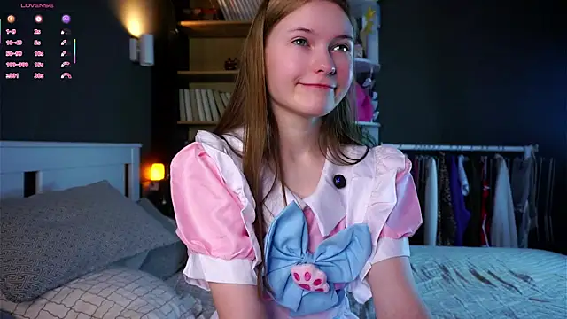 LynHillaire online show from 01.06.26