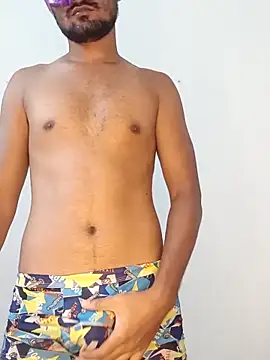 Snapshot of new_coupleee chatting on 09.25.25 new coupleee online show from 09.25.25