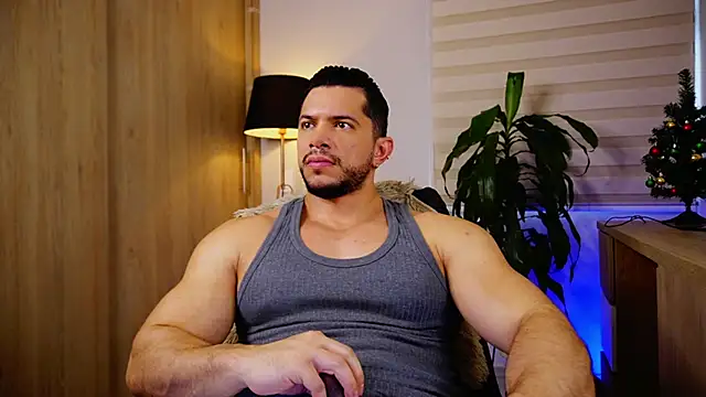 Snapshot of Erick_Thompsonx chatting on 12.21.25 Erick Thompsonx online show from 12.21.25