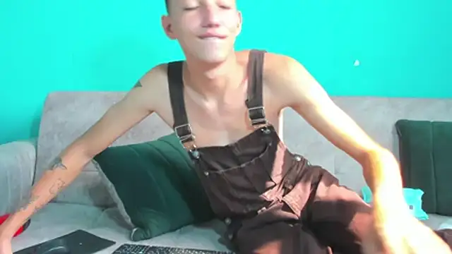 Maikol Ortiz online show from 02.12.26