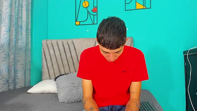 Maikol Ortiz online show from 04.12.26