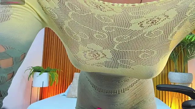 Snapshot of amberboss_ chatting on 09.08.25 amberboss online show from 09.08.25