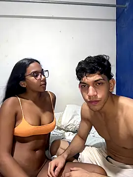 Snapshot of Andres-Andrea1922 chatting on 09.19.25 Andres-Andrea1922 online show from 09.19.25