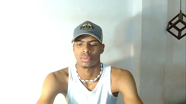 criss zuri online show from 10.17.25