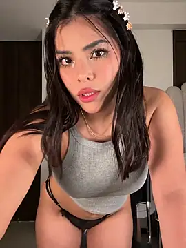 Snapshot of Sara-Evans chatting on 02.25.26 Sara-Evans online show from 02.25.26