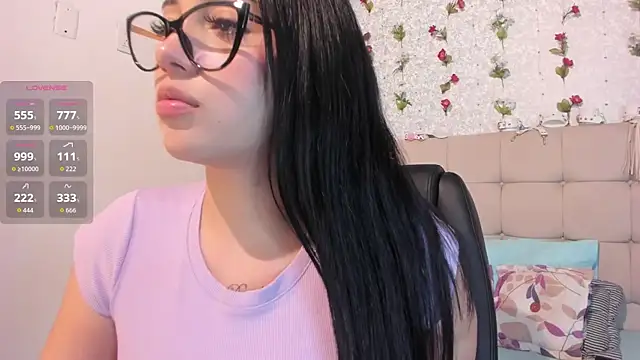 Snapshot of Scarlett_Hot7 chatting on 09.21.25 Scarlett Hot7 online show from 09.21.25