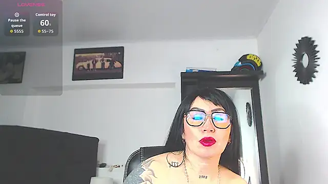 Vicky hotmilf online show from 03.03.26