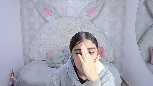 Gaby louse online show from 04.04.26