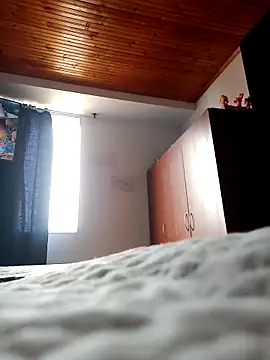 coupledesire18 online show from 11.27.25