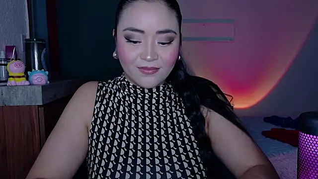 MyHoneyFrida online show from 09.10.25