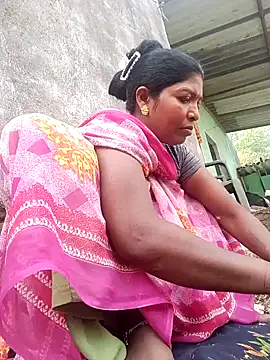 Snapshot of Jivika_Jaiswal chatting on 10.15.25 Jivika Jaiswal online show from 10.15.25