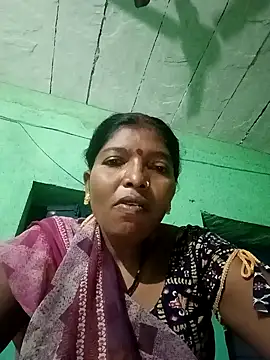 Snapshot of Jivika_Jaiswal chatting on 10.20.25 Jivika Jaiswal online show from 10.20.25