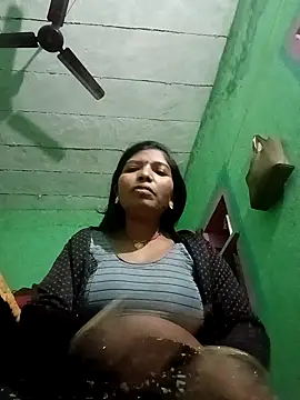 Snapshot of Jivika_Jaiswal chatting on 11.13.25 Jivika Jaiswal online show from 11.13.25