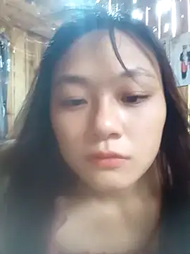 Snapshot of mai-xinh chatting on 09.13.25 mai-xinh online show from 09.13.25