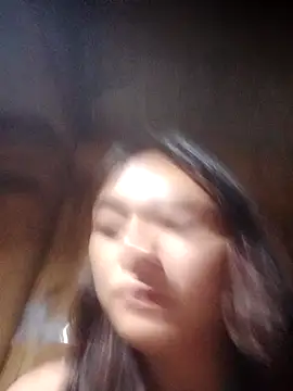 Snapshot of mai-xinh chatting on 09.25.25 mai-xinh online show from 09.25.25