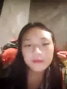 Snapshot of mai-xinh chatting on 10.02.25 mai-xinh online show from 10.02.25