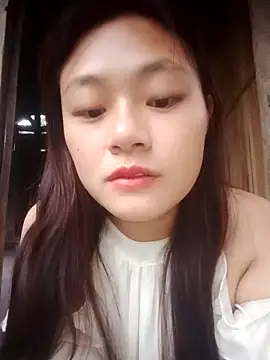 Snapshot of mai-xinh chatting on 10.03.25 mai-xinh online show from 10.03.25
