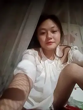Snapshot of mai-xinh chatting on 10.10.25 mai-xinh online show from 10.10.25