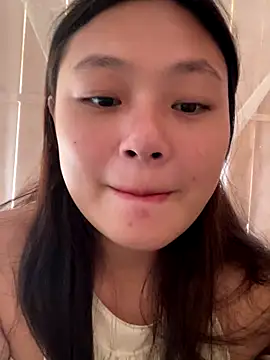 mai-xinh online show from 12.20.25