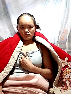 xinhxinhcute online show from 10.16.25