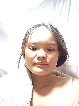 xinhxinhcute online show from 10.21.25