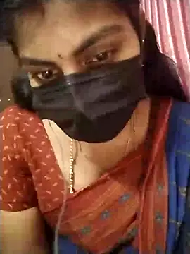 Nithiila online show from 10.18.25