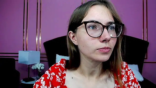 Snapshot of JessieJuss chatting on 09.16.25 JessieJuss online show from 09.16.25